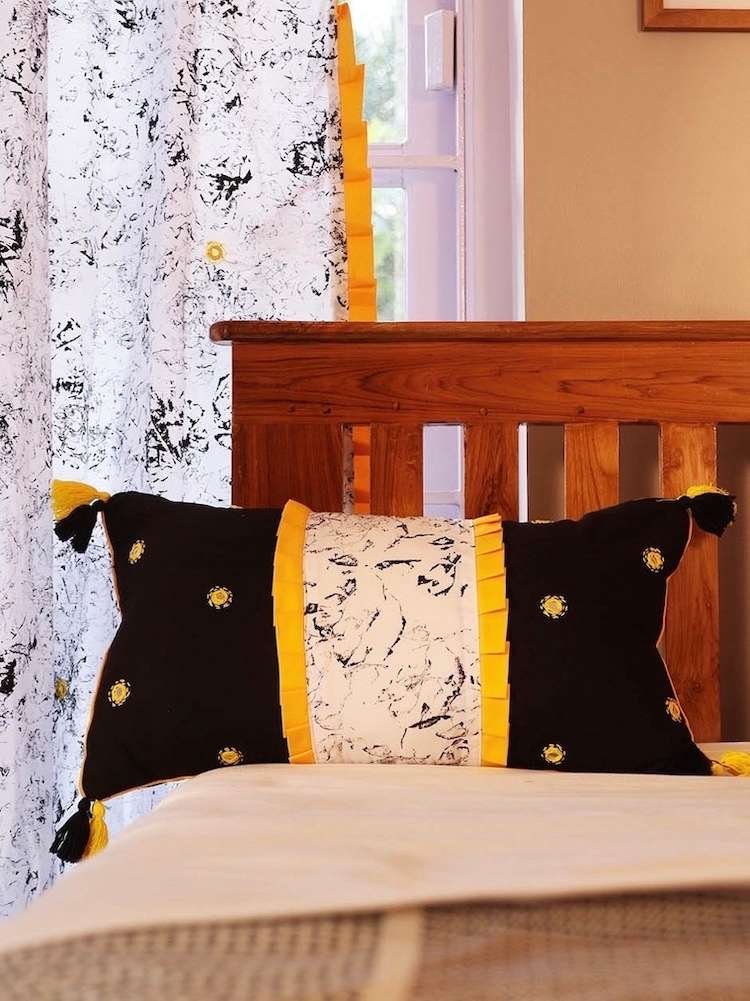 Aayina Cushion Cover - Image 2
