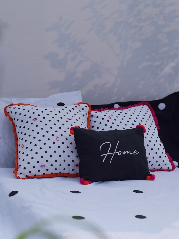 BNW Polka Bedsheet Set - Image 5