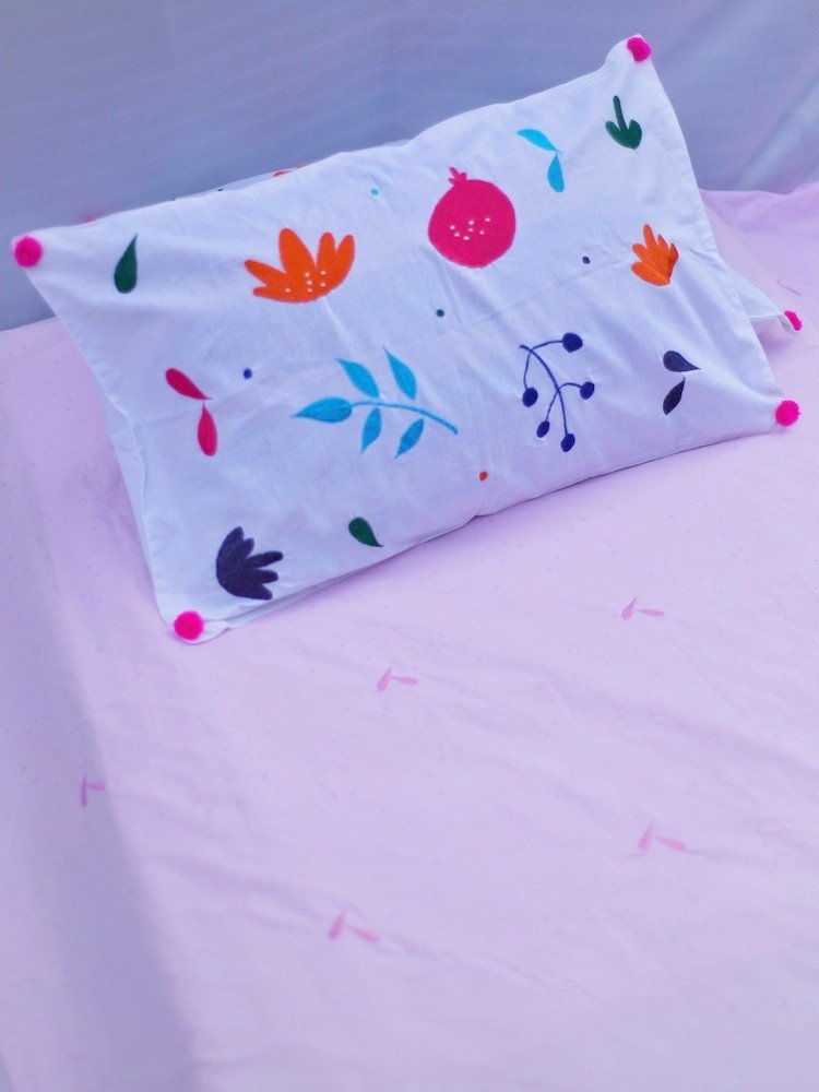 Self Embroidered Bedsheet - Image 2
