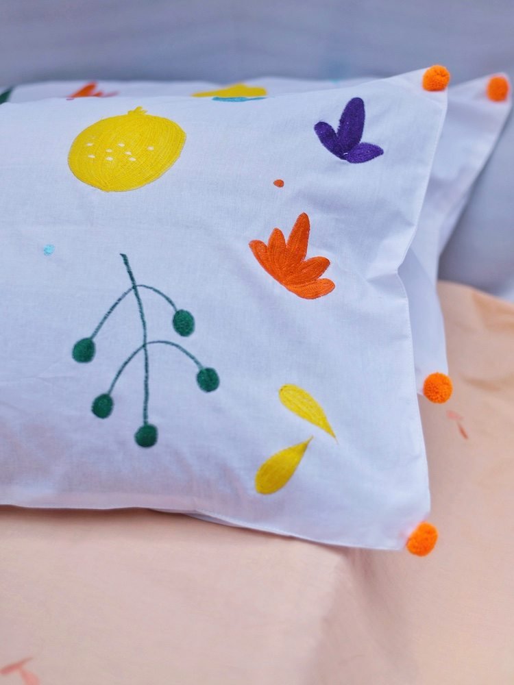 Self Embroidered Bedsheet - Image 8