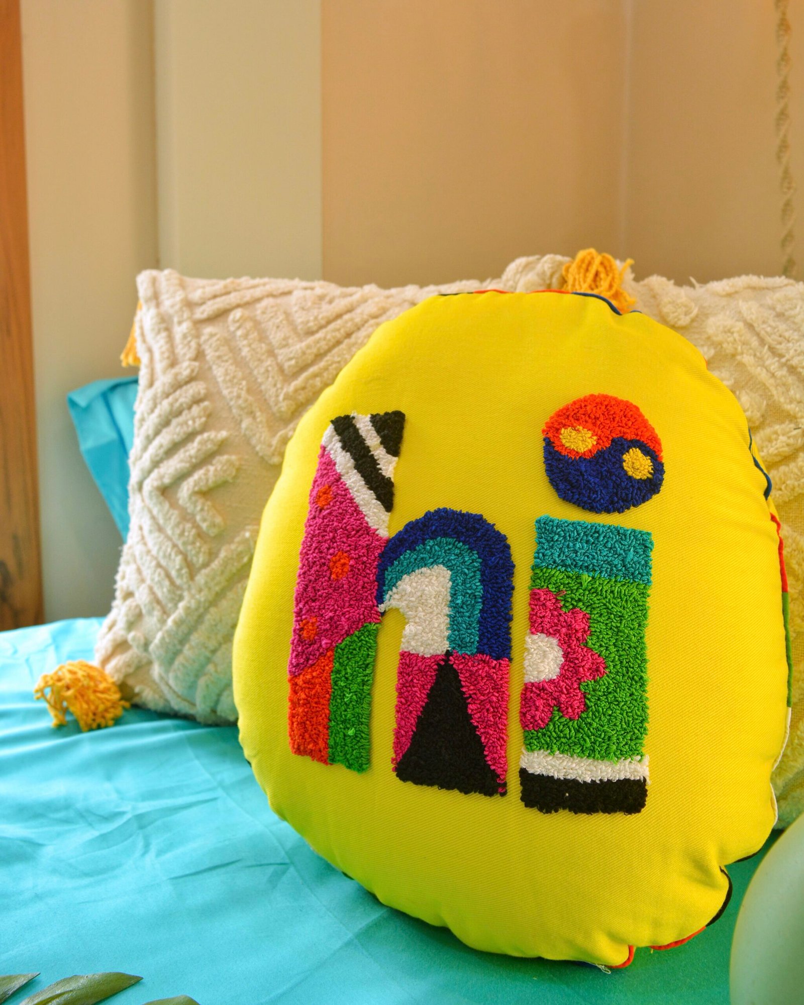 HI Cushion